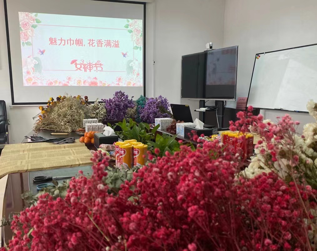 火博(中国)
,宏明日望,株洲电子科技,湖南电容器,株洲电容器,电容器